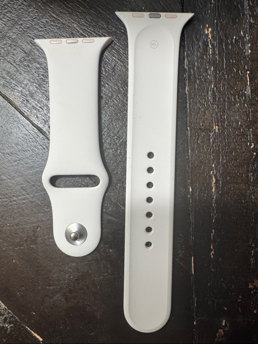 Apple Silicone  Band in light pink size medium/ large for Apple Watch 11 46mm